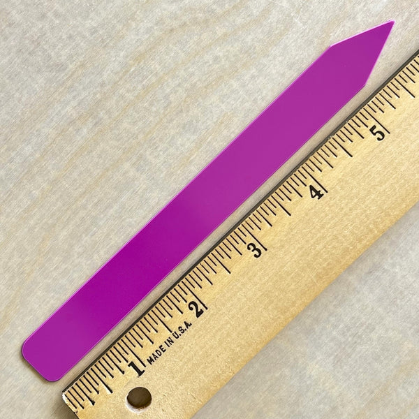 6" x 5/8" Fuchsia Premium Pot Stakes